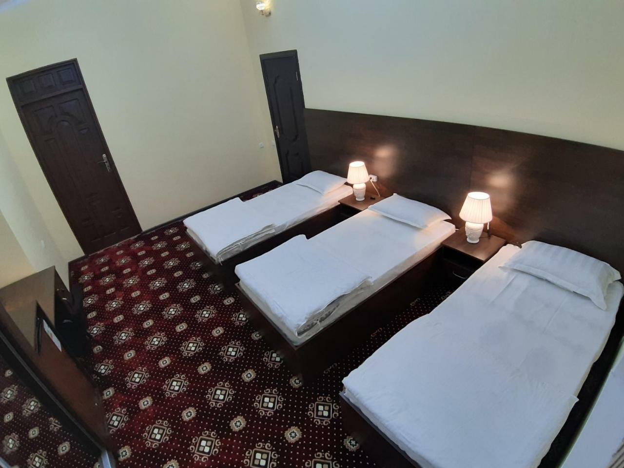 City Hostel Dushanbe Bagian luar foto